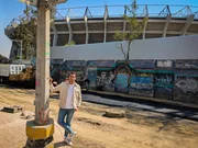 Sherif besucht das Aztekenstadion in Mexiko Stadt und sieht sich den Stand der Renovierungsarbeiten an, die in Vorbereitung auf die Fu&szlig;ball-WM 2026 durchgef&uuml;hrt werden.