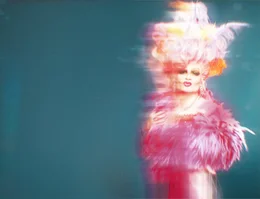 Olivia Jones (Johannes Hegemann) ist Deutschlands bekannteste Dragqueen und ein Medienstar.