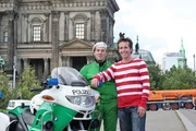 Willi mit Polizist J&ouml;rg Sahner von der Berliner Polizei