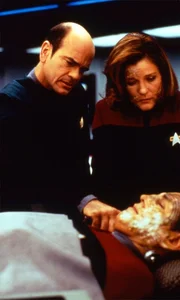 Robert Picardo (The Doctor), Kate Mulgrew (Captain Kathryn Janeway), Robert Beltran (Commander Chakotay)
