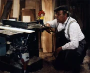 Meister Eder (Gustl Bayrhammer) und der Pumuckl. Meister Eder (Gustl Bayrhammer) und der Pumuckl.