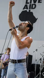Freddie Mercury (Rami Malek)