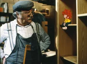 Meister Eder (Gustl Bayrhammer) und sein Pumuckl. Meister Eder (Gustl Bayrhammer) und sein Pumuckl.