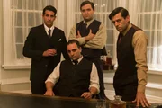 Al Capone zusammen mit seinen Verbündeten. Al Capone zusammen mit seinen Verbündeten.