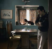 Sam Amirante (Michael Angarano)