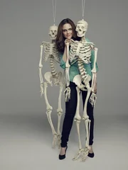 TOP CRIME - 1A TV NELLA FOTO: EMILY DESCHANEL (DR. TEMPERANCE BRENNAN) TOP CRIME - 1A TV NELLA FOTO: EMILY DESCHANEL (DR. TEMPERANCE BRENNAN)