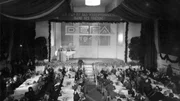 Gr&uuml;ndungsfeier der DEFA in den R&auml;umen der Filmateliers in Althoff im Jahr 1946.