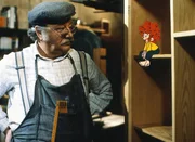Meister Eder (Gustl Bayrhammer) und sein Pumuckl.