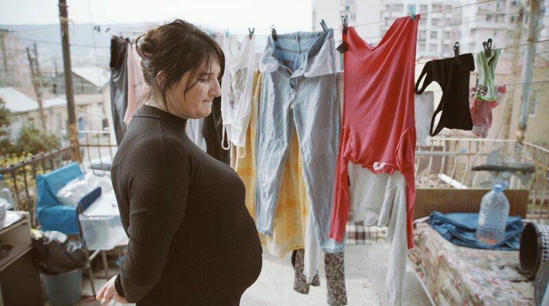 Mutter unter Vertrag (BG/GO, 2025)