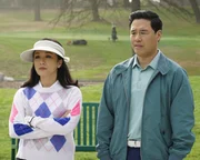 Jessica Huang (Constance Wu, l.); Louis Huang (Randall Park, r.) Jessica Huang (Constance Wu, l.); Louis Huang (Randall Park, r.)