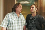 Bruno (Tim Sander, r.) ist enttäuscht, dass Bernd (Volker Herold, l.) Helga immer noch nicht die Wahrheit gesagt hat. Bruno (Tim Sander, r.) ist enttäuscht, dass Bernd (Volker Herold, l.) Helga immer noch nicht die Wahrheit gesagt hat.