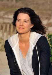 Ist sich Robin (Cobie Smulders) sicher, dass sie sich für den richtigen Mann entschieden hat? Ist sich Robin (Cobie Smulders) sicher, dass sie sich für den richtigen Mann entschieden hat?