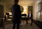 Sherlock Holmes (Jonny Lee Miller)