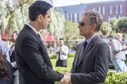 Auf Alisas Beerdigung schwört Pride (Scott Bakula, r.) sich an Garcia (Julian Acosta, l.) zu rächen - koste es, was es wolle ... Auf Alisas Beerdigung schwört Pride (Scott Bakula, r.) sich an Garcia (Julian Acosta, l.) zu rächen - koste es, was es wolle ...