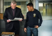(v.l.n.r.) Captain Thomas Gregson (Aidan Quinn); Detective Marcus Bell (Jon Michael Hill)