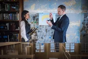(v.l.n.r.) Dr. Watson (Lucy Liu); Sherlock Holmes (Jonny Lee Miller)