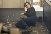 Was geht in dem hochtalentierten Marinesoldaten und M&ouml;rder blo&szlig; vor? Bei den brutalen Ermittlungsarbeiten ger&auml;t pl&ouml;tzlich auch Gregorio (Vanessa Ferlito) in die Schusslinie des bestialischen T&auml;ters ...