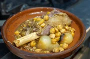 Libanesischer Couscous oder besser: Moghrabieh