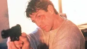 SENDER: ARD - SENDETITEL: Inferno der Flammen - UNTERTITEL:  Heaven's Fire - CAPTION:  ARD Degeto INFERNO DER FLAMMEN, "Heaven's Fire", am Samstag (17.06.17) um 02:20 Uhr im ERSTEN..Dean McConnell (Eric Roberts) ist im brennenden Hochhaus eingeschlossen, doch er versucht zu verhindern, dass sein Rivale Quentin mitsamt seiner Beute entkommt..&copy; ARD Degeto, honorarfrei - Verwendung gem&auml;&szlig; der AGB im engen inhaltlichen, redaktionellen Zusammenhang mit genannter Degeto-Sendung und bei Nennung "Bild: ARD Degeto" (S2). ARD Degeto/Programmplanung und Presse, Tel: 069/1509-335, degeto-presse@degeto.de