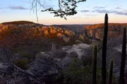 In der traumhaften Landschaft Pedra Furada in der brasilianischen Serra da Capivara lebten die ersten Amerikaner.