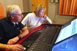Als AFN-DJ, hat er das ganze Festival auf Tonband mitgeschnitten: Paul McGowan und seine Frau Terri am Mischpult.