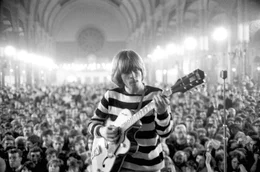 Brian Jones&acute; musikalisches Genie trug ma&szlig;geblich dazu bei, dass die von ihm mitgegr&uuml;ndeten Rolling Stones zu einer der gr&ouml;&szlig;ten Rock-'n'-Roll-Bands der Welt aufstiegen.