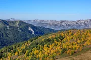 Montenegro &ndash; das Land der schwarzen Berge und der dunklen W&auml;lder: In seiner zerkl&uuml;fteten Gebirgslandschaft finden sich f&uuml;nf Canyons sowie die tiefste Schlucht Europas.