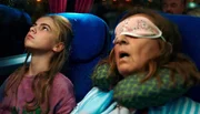 Die 12-j&auml;hrige Sofija (Klara Hrvanović, links) aus Belgrad ist total genervt, weil sie die Sommerferien mit ihrer Oma Marija (Olga Odanović, rechts) auf der kroatischen Insel Hvar bei deren Schwester Luce verbringen soll.