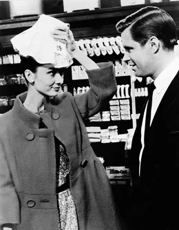 Holly (Audrey Hepburn) und Paul (George Peppard).