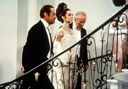 v.li.: Professor Henry Higgins (Rex Harrison), Eliza Doolittle (Audrey Hepburn), Colonel Pickering (Wilfrid Hyde-White)