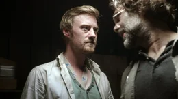 Nikolai (Eric Bouwer) und Rasmus (Roeland Fernhout) sind sich uneinig.
