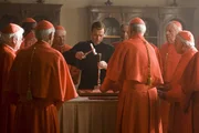 Obwohl stets umringt von den Kardin&auml;len, spielt der Camerlengo Patrick McKenna (Ewan McGregor, M.) ein gef&auml;hrliches Spiel ...