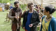 Fritz Fuchs (Guido Hammesfahr, M.) und Yasemin (Sanam Afrashteh, r.) machen auf dem Mittelaltermarkt die spannende Bekanntschaft von Marcius (Matthias Weidenhöfer, l.). Er scheint hellseherische Fähigkeiten zu haben. Fritz Fuchs (Guido Hammesfahr, M.) und Yasemin (Sanam Afrashteh, r.) machen auf dem Mittelaltermarkt die spannende Bekanntschaft von Marcius (Matthias Weidenhöfer, l.). Er scheint hellseherische Fähigkeiten zu haben.