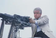 Eugene Hanson (Clu Gulager)