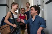 Michi (Luis Vorbach), Katja (Elly Fray) und Tom (Jordan Prentice) (v.l.n.r.)