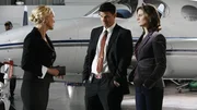 Nach der eingehenden Untersuchung der Kleidung des Toten steht fest: das Opfer wurde kurz vor seinem Tod von einem Propeller getroffen. Booth (David Boreanaz, M.) und Brennan (Emily Deschanel) erhoffen sich nun Hilfe von Nina Sanborn (Andrea Thompson).