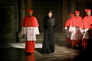 v.li.: Kardinal Strauss (Armin Mueller-Stahl), Camerlengo Patrick McKenna (Ewan McGregor).