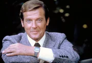 James Bond (Roger Moore)