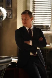 Detective Eddie Thawne (Rick Cosnett)