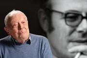 Marcel Oph&uuml;ls, Sohn des ber&uuml;hmten Filmemachers Max Oph&uuml;ls, erz&auml;hlt die Geschichte von Clermont-Ferrand zwischen 1940-44 und zeichnet das Portr&auml;t einer Stadt zwischen Petinismus und Widerstand, Milizenkampf und allt&auml;glicher Kollaboration.