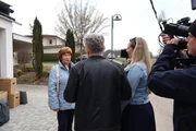 Reenactment Fall Love Scam: Aufeinandertreffen mit Gottfried W&uuml;rcher und Freundin