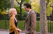 Will Hayes (Ryan Reynolds) trifft sich mit seiner Nachbarin Emily (Elizabeth Banks).