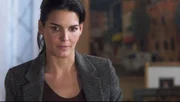 Der Anblick, der sich Detective Jane Rizzoli (Angie Harmon) am j&uuml;ngsten Tatort bietet, weckt in der sonst so abgebr&uuml;hten Polizistin schlimme Erinnerungen: Denn alle dort gefundenen Spuren deuten auf das Tatmuster des altbekannten Serient&auml;ters 'der Chirurg' hin.
