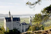 Das M&auml;rchenschloss Neuschwanstein kostete ein Verm&ouml;gen und K&ouml;nig Ludwig seine Regentschaft.