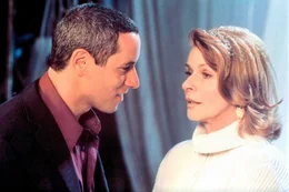 "Scharf aufs Leben". Im Bild: Ralph Herforth, Senta Berger.