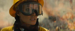 Hannah (Angelina Jolie), Feuerwehrfrau in Montana, muss sich immer wieder gef&auml;hrlichen Waldbr&auml;nden stellen.