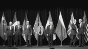 Sechs Länder, darunter Deutschland und die USA, unterzeichnen 2015 die sogenannte Wiener Nuklearvereinbarung (JCPoA) mit dem Iran. Sechs Länder, darunter Deutschland und die USA, unterzeichnen 2015 die sogenannte Wiener Nuklearvereinbarung (JCPoA) mit dem Iran.