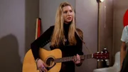 Phoebe Buffay (Lisa Kudrow)