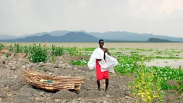 Der Stamm der Njems lebt auf Inseln im Baringo See.