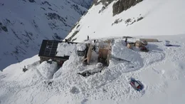 Lawine trifft Trifth&uuml;tte.